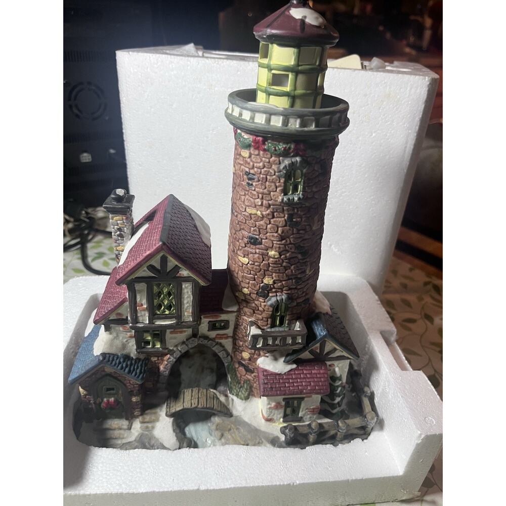 Vintage 2005 Santa's Workbench Victorian Christmas Ebbings Point Lighthouse